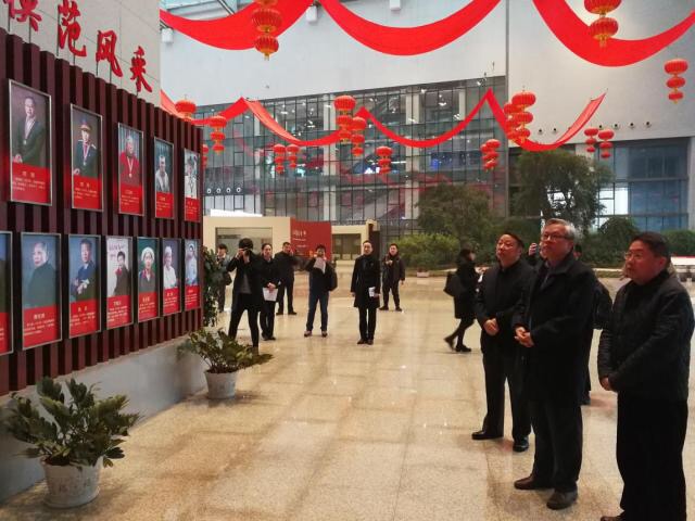 1514509816185553.jpg 2102832232.jpg